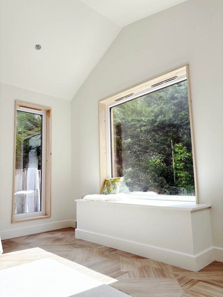 Internal view of window seat and side window