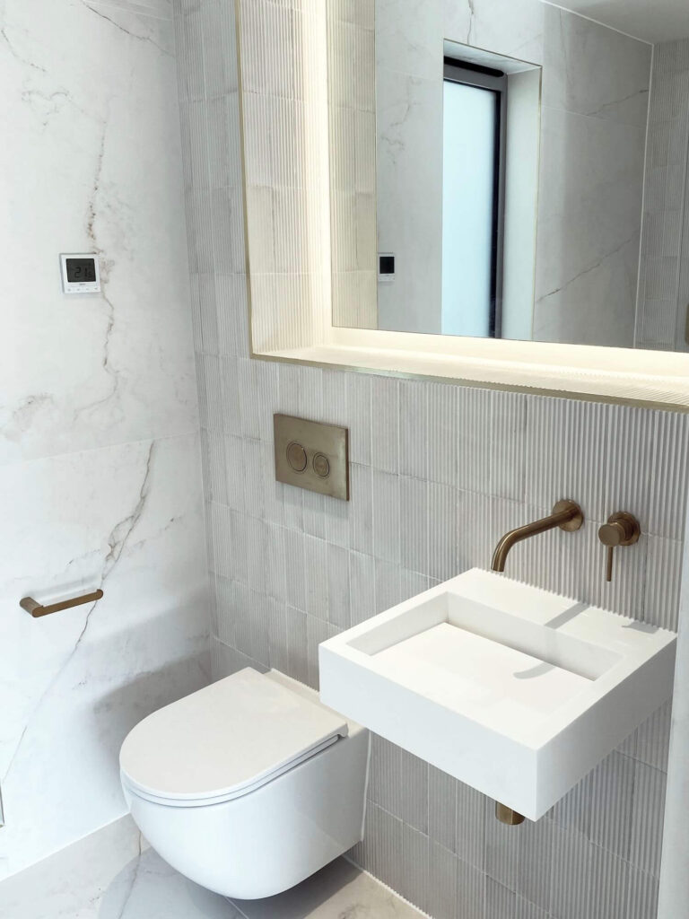 whole house retrofit extension en-suite view